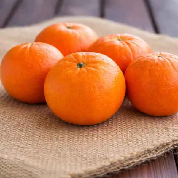 Orange <br><strong>কমলালেবু</strong>